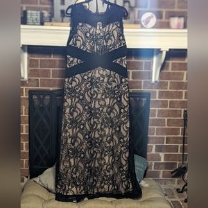 Candalite Women's Formal Full Length Lace Dress Size 1X Black and Beige NWT
